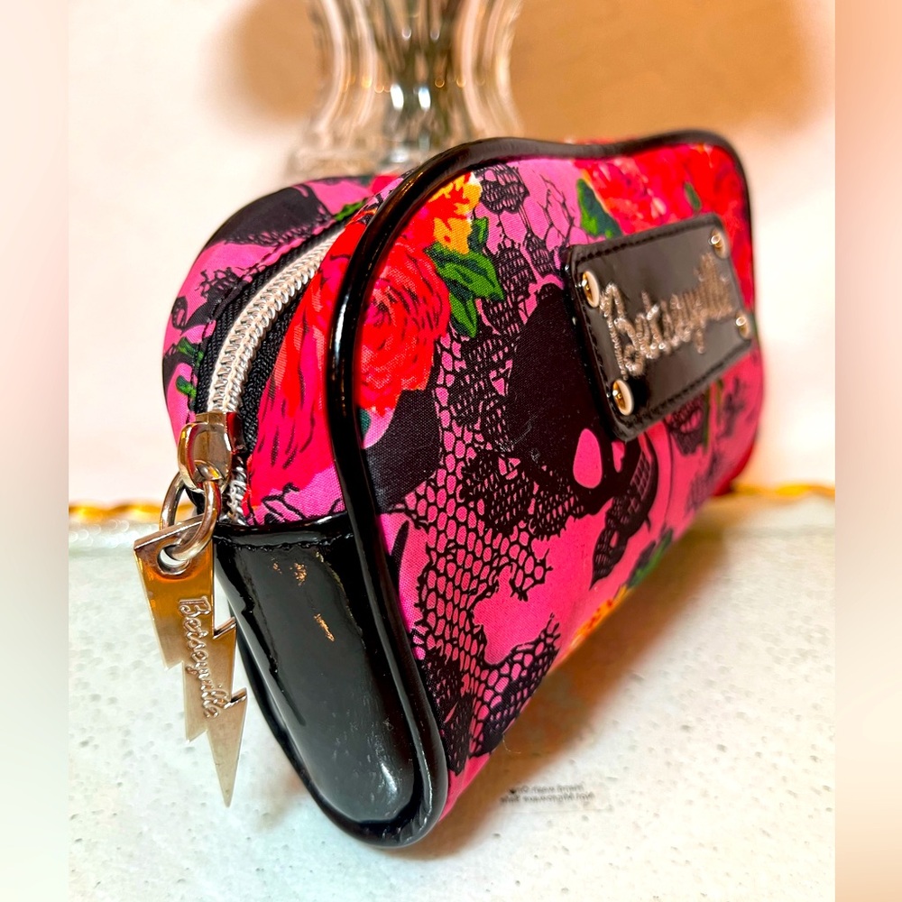 New Betsey Johnson Cosmetic/Accessory Case - Picture 7 of 12